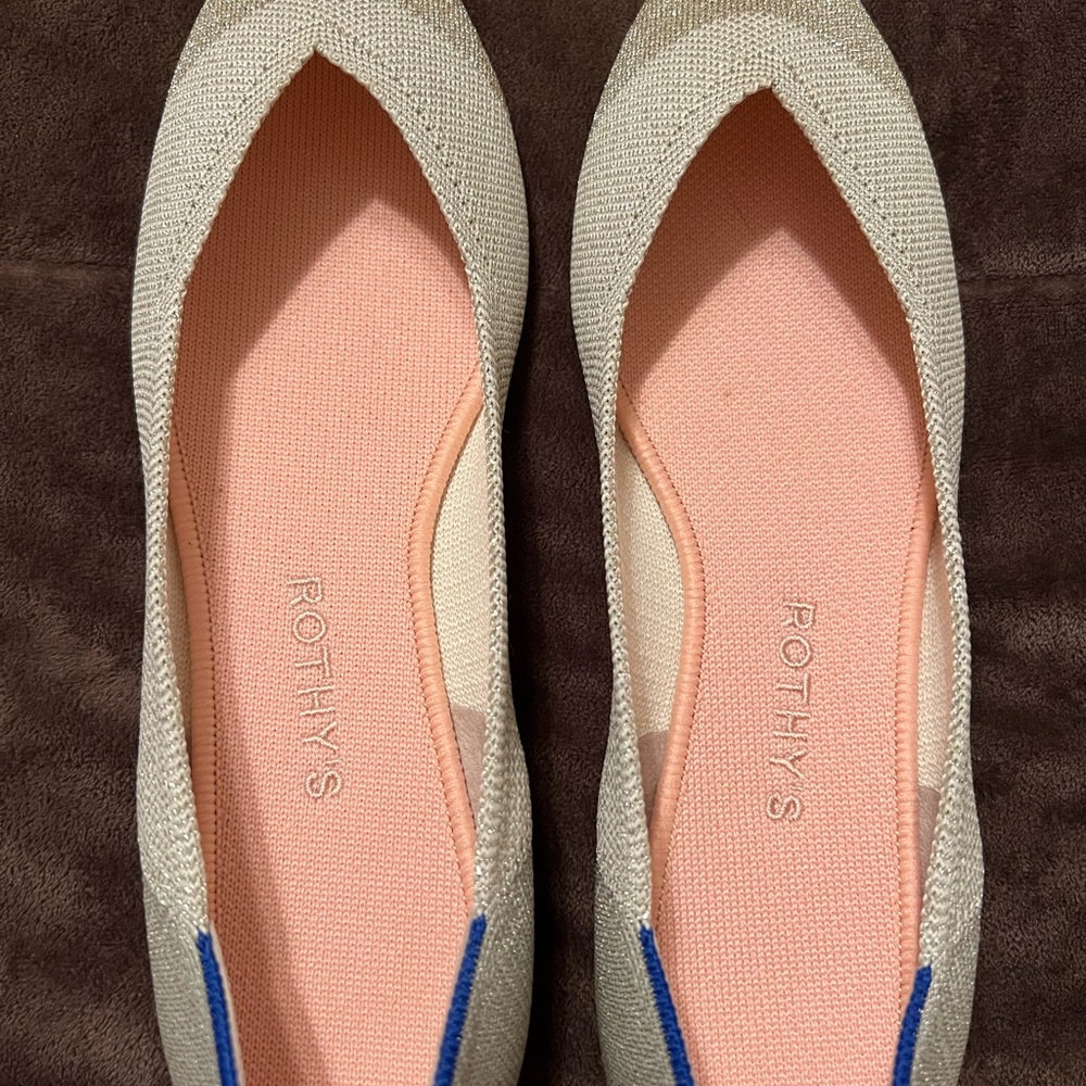 Rothys Diamond metallic point